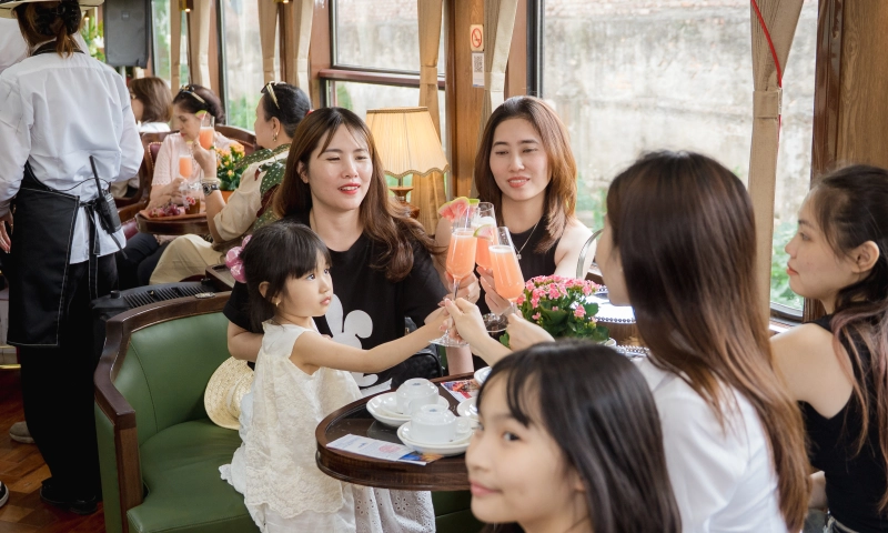 Thưởng thức mocktail